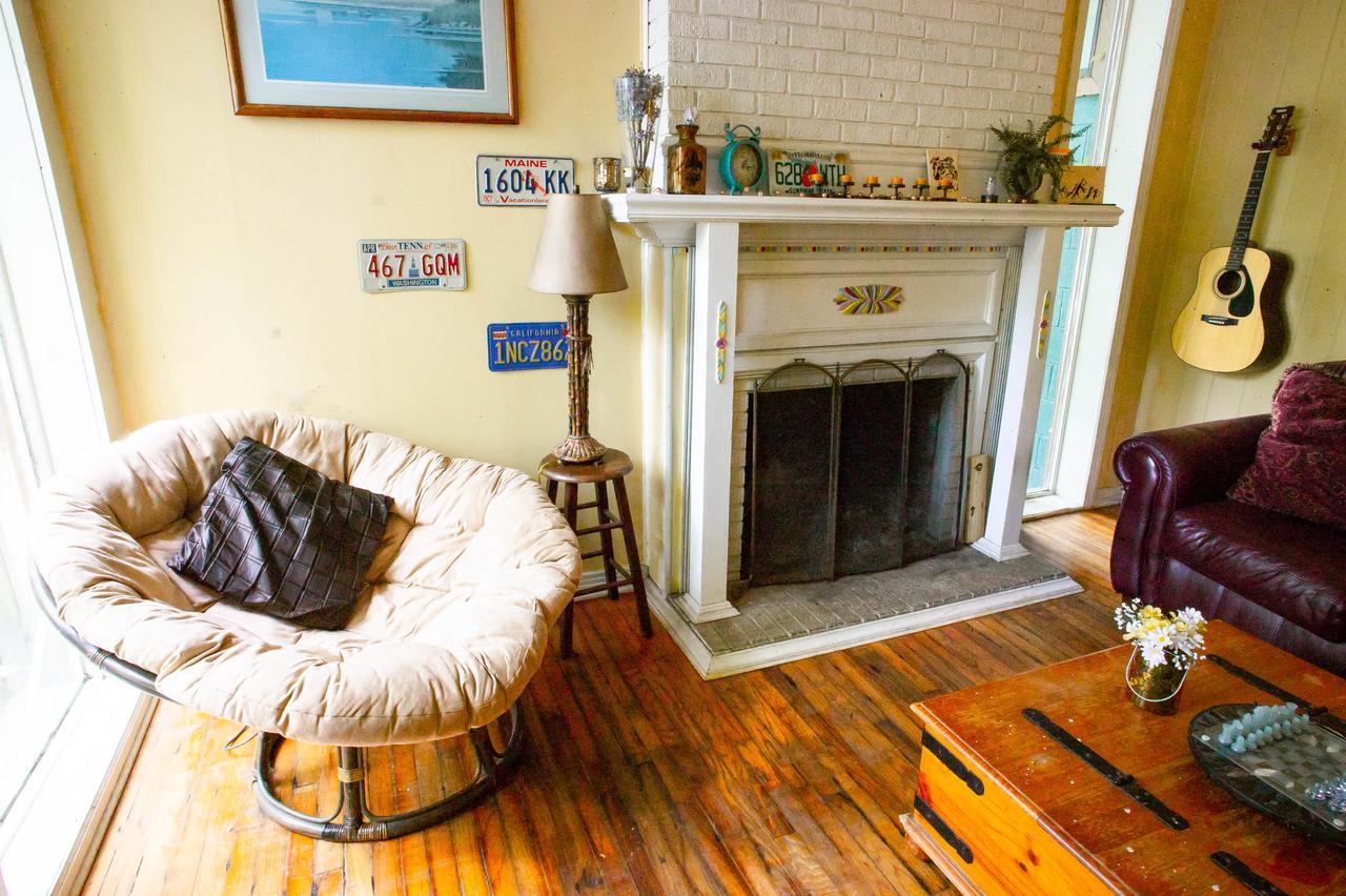 Sun & Moon Hostal Tallahassee